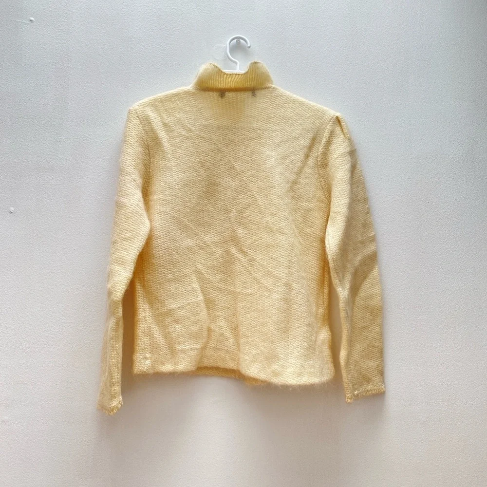 Vintage - Women's Cream Button Up Ruffle Collar Pure Wool Cardigan - Picture 3 of 11